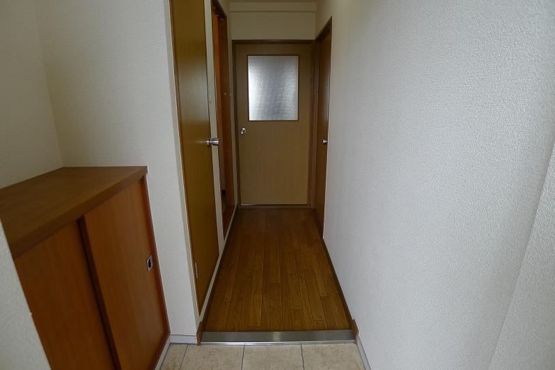 きぬたロイヤルハイツ 玄関