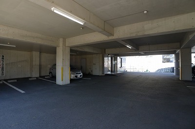 faire briller 黒崎 駐車場