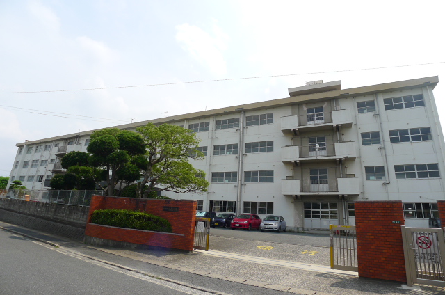 アベニュー医生ケ丘 小学校