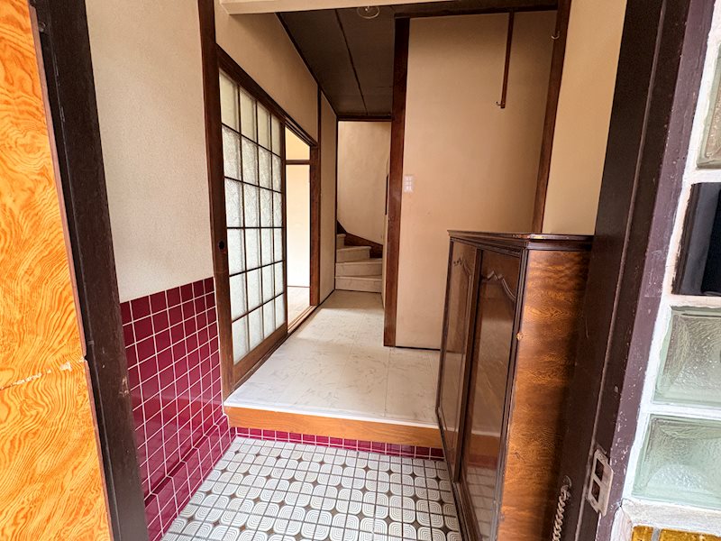 下富野5丁目戸建 玄関