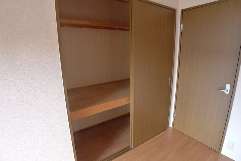ロイヤルシャトー片山 その他