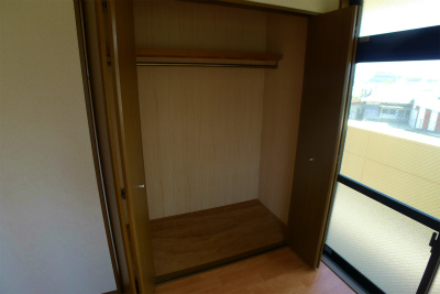 ロイヤルシャトー片山 収納