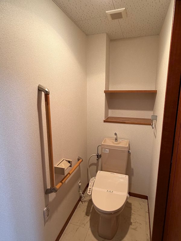 ハイネス若園 トイレ