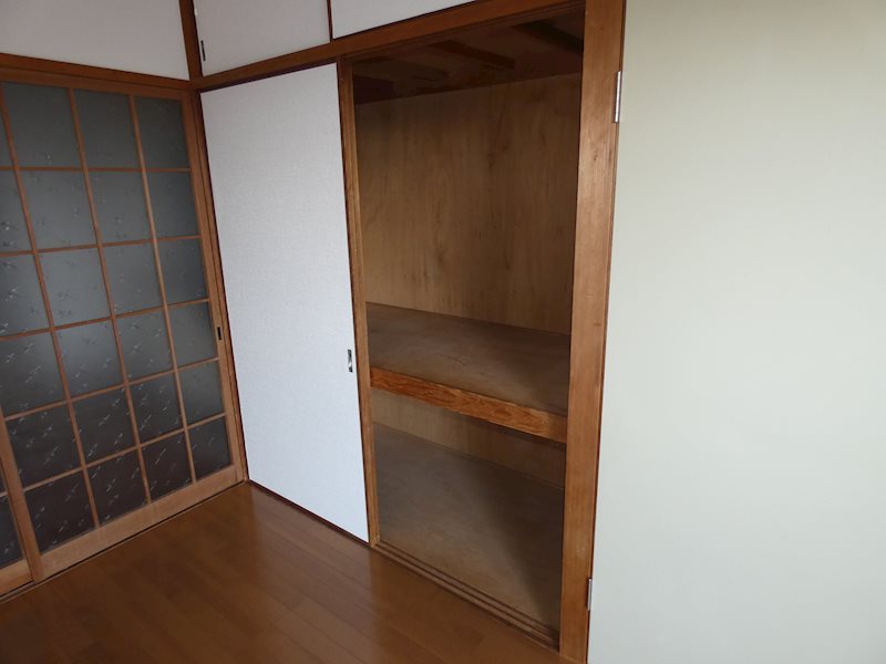 サンリバー葉山 収納