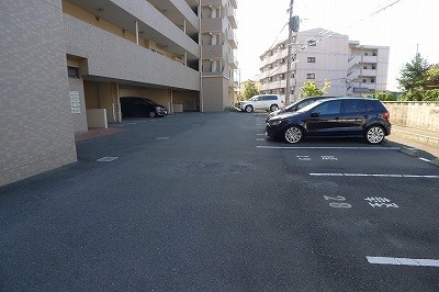 Olive1 駐車場