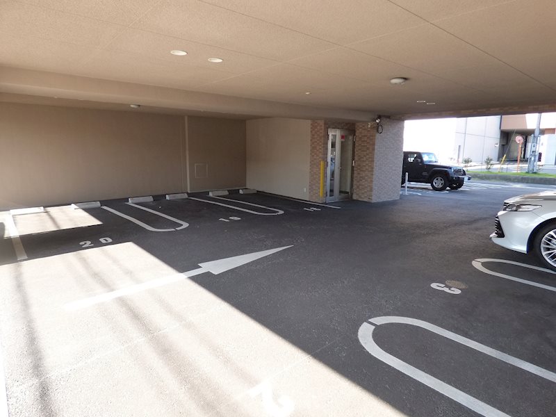 サンシャイン・キャナル小倉 駐車場