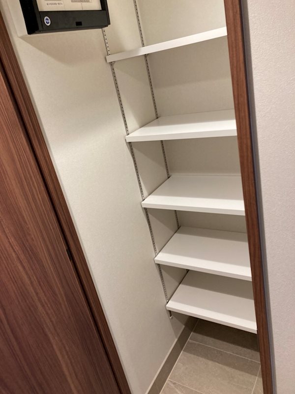 リビオ西新二丁目 収納