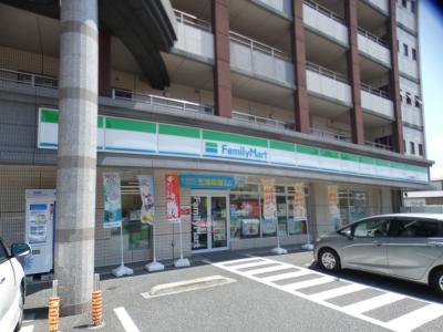 ピアーリッジ コンビニ