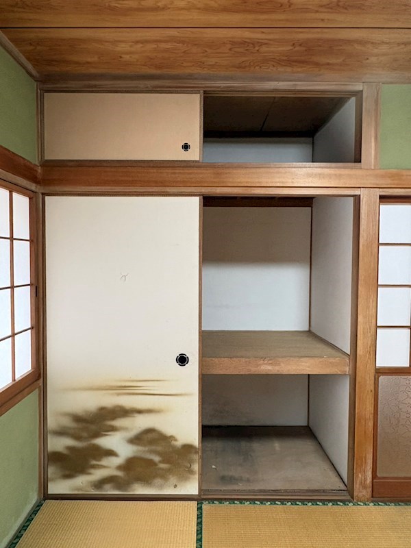 福岡県北九州市小倉北区熊谷２丁目 収納