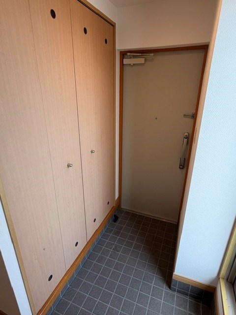 ブリッジサイド43 玄関