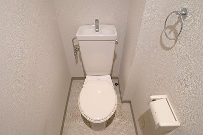 ガーデンホームズ茶屋町 トイレ