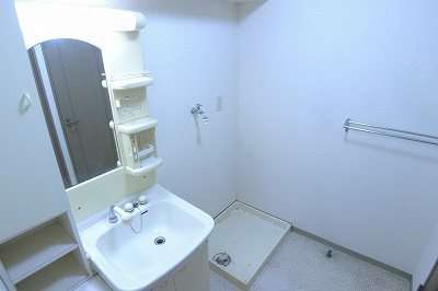 ガーデンホームズ茶屋町 洗面所