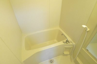 ガーデンホームズ茶屋町 風呂画像