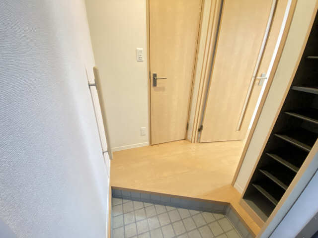 アネックス本山南 玄関