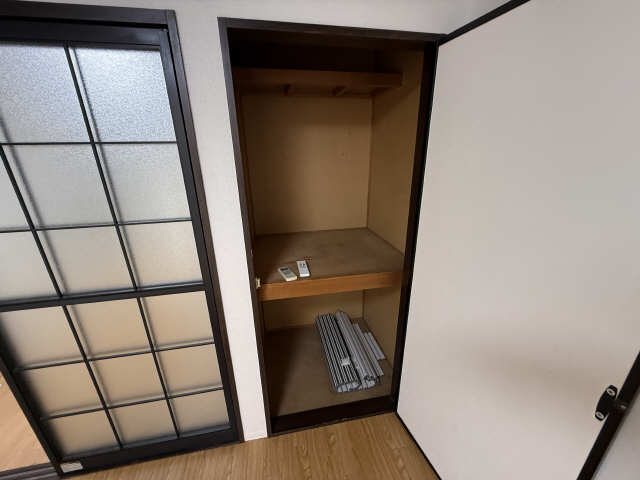 フォーブル早川Ｂ棟 収納