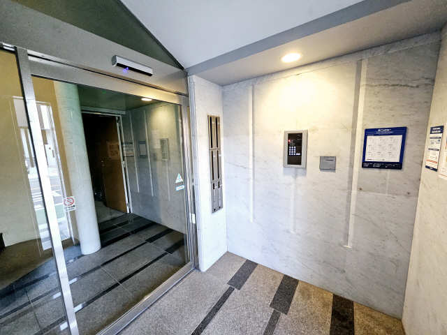 カサソラール本山 エントランス