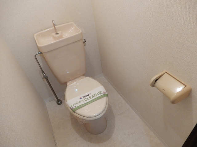 フォーブル早川Ａ棟 トイレ