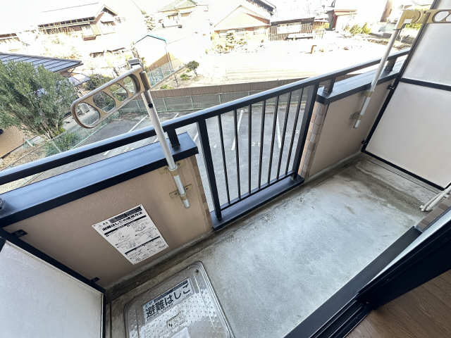 アヴェニューコート栗真 ベランダ