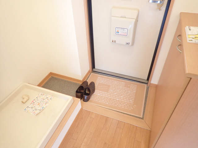 コスモこだま 玄関