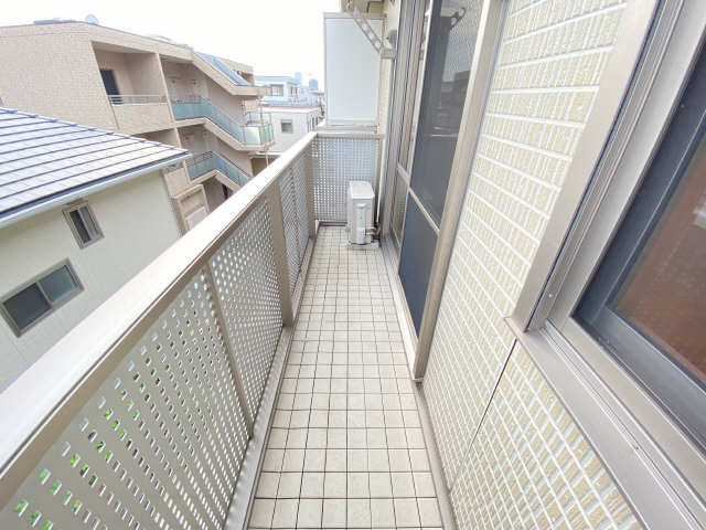 スターホーム東山 ベランダ
