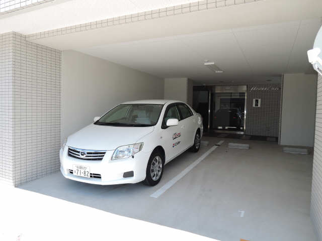 フラワーズドリームⅡ 駐車場