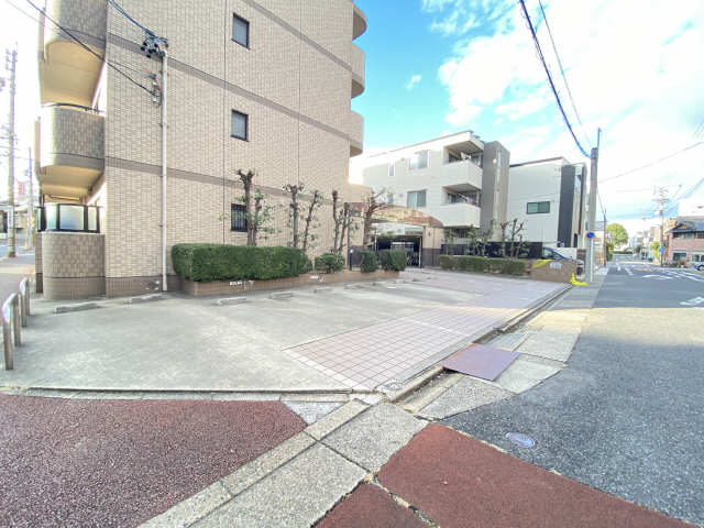カーサ・ラ・フォンテ 駐車場