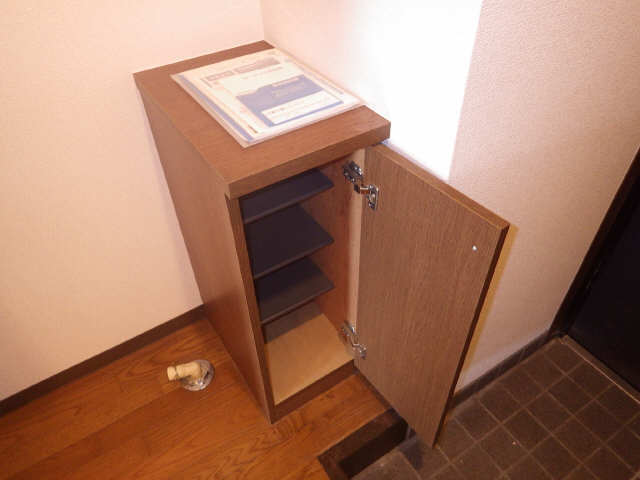 パークステイ鏡ヶ池 収納