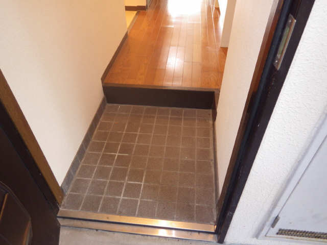 パークステイ鏡ヶ池 玄関