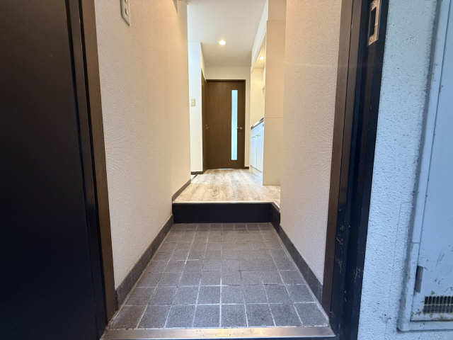 パークステイ鏡ヶ池 玄関