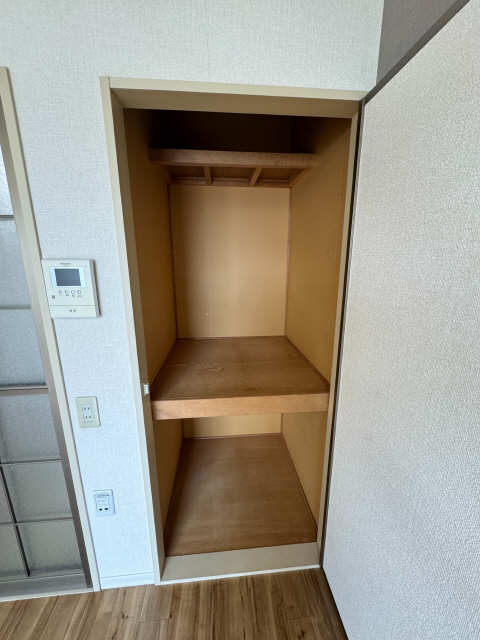 ロッヂ竜美丘 収納