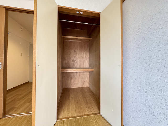 アビタシオン山手 収納
