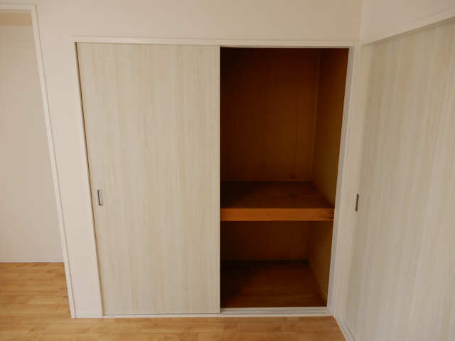 ハイツ藤 収納