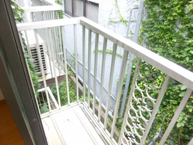 グリーンヒル山手 ベランダ