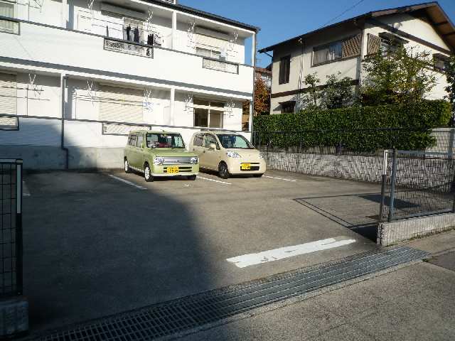 ＥＳＴ１みずの 駐車場