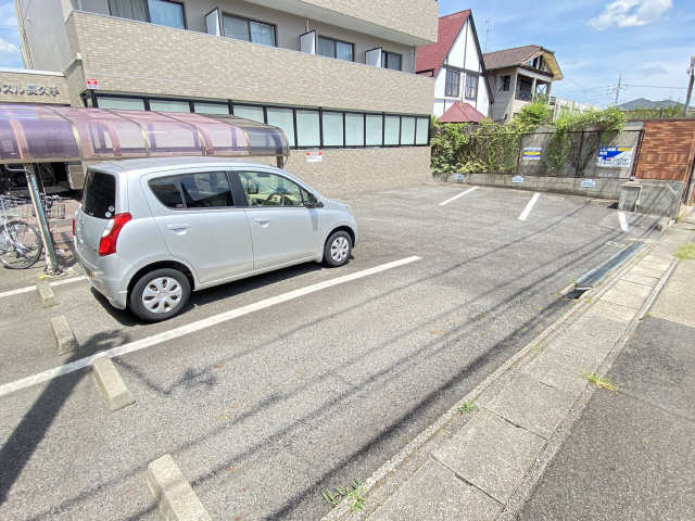 キャッスル長久手 駐車場