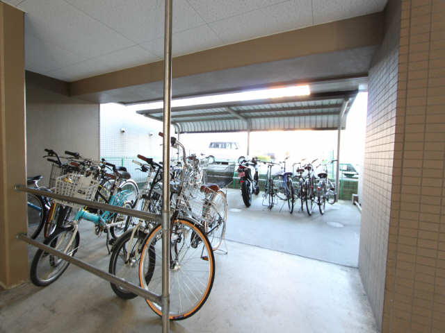 クレスト本山 その他