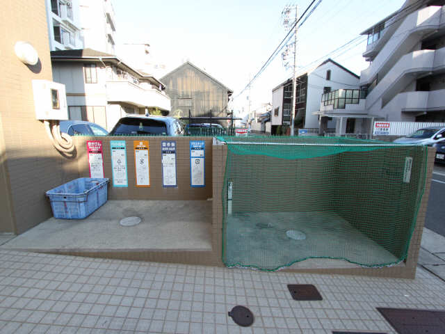 クレスト本山 その他