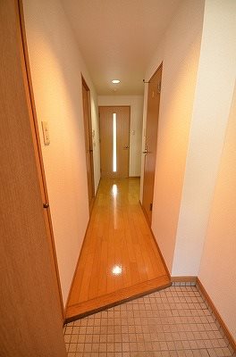 グランオヴェストⅡ 玄関