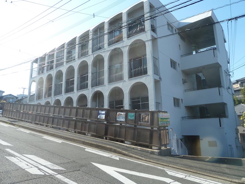 高峰ビル 外観