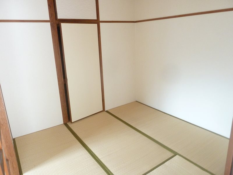 高峰ビル ベッドルーム