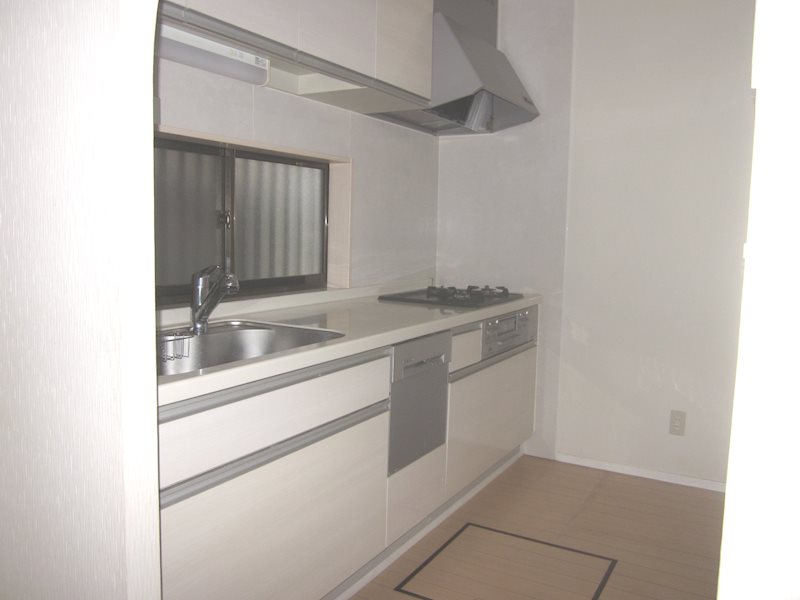 安行原貸家 キッチン