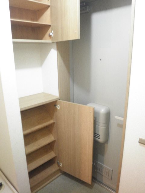 ビュー西青木 玄関