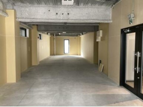 LIBERTE　BLDG 玄関