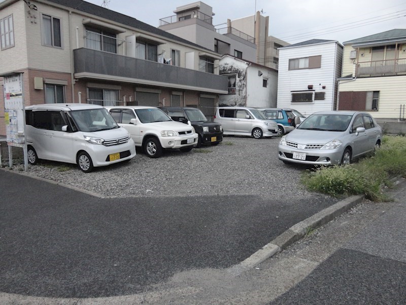 柳澤駐車場 1・2・8号室 外観