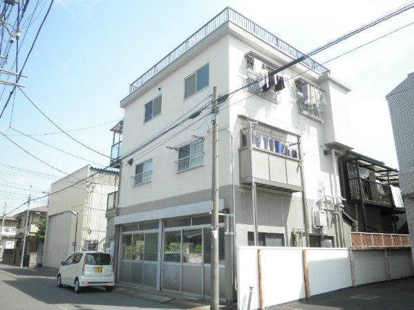 ヴィクトワール 301号室 外観