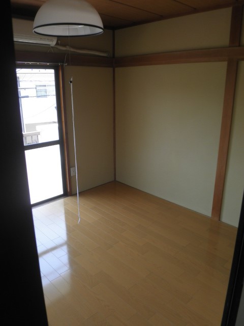 メゾンハイツ市川  ベッドルーム