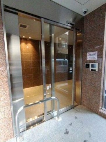栄町３丁目 玄関