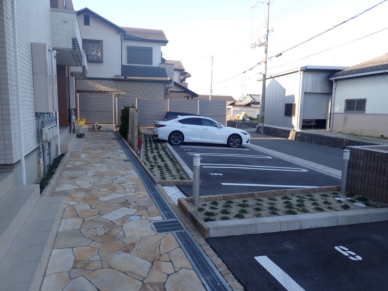 カーサ・エスプランドル 駐車場