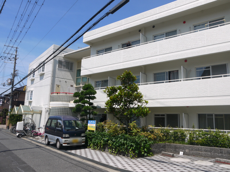 パレデイル 外観