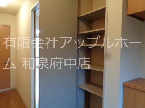 ハイム穴師の里 玄関